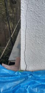 東京都葛飾区　S様邸　外壁塗装工事　外壁のクラック補修を行いました！