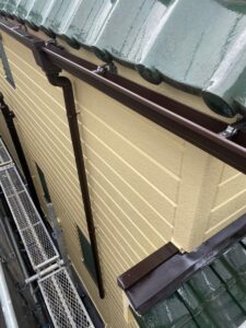 東京都荒川区　M様邸　外壁塗装工事　雨樋交換と付帯部塗装
