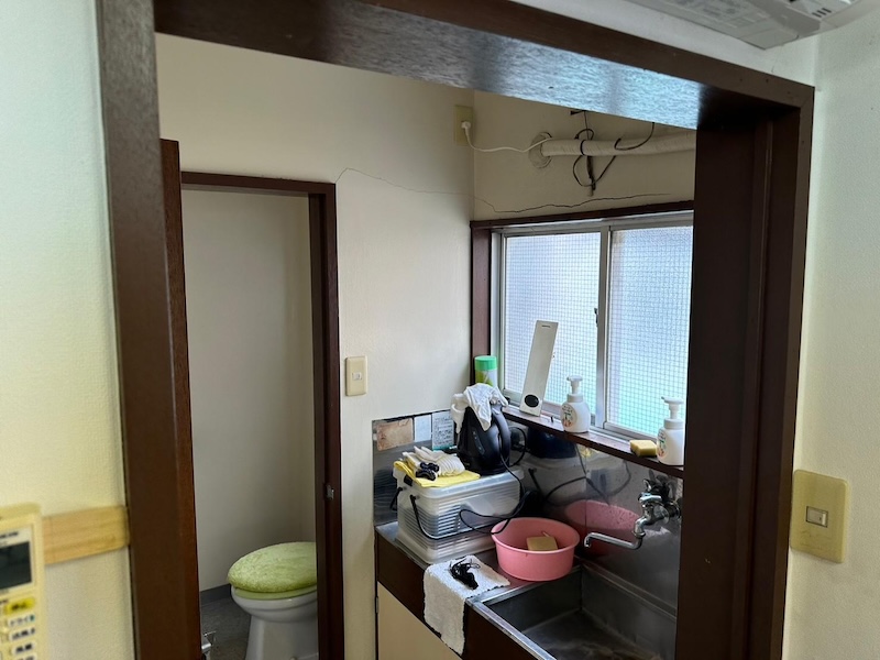 東京都台東区｜ビル 内壁クラックの補修・塗装を実施いたしました