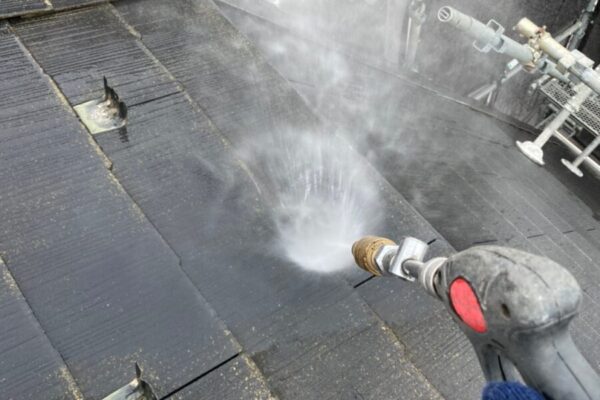 東京都江戸川区　M様邸　屋根・外壁塗装工事　屋根と外壁の高圧洗浄