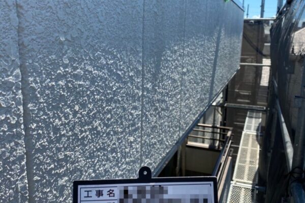 埼玉県三郷市　外壁塗装の下地処理　高圧洗浄