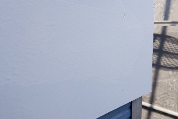 東京都江戸川区西小岩　N様邸　外壁塗装工事　幕板の塗装　塗装が古くなると起きる症状
