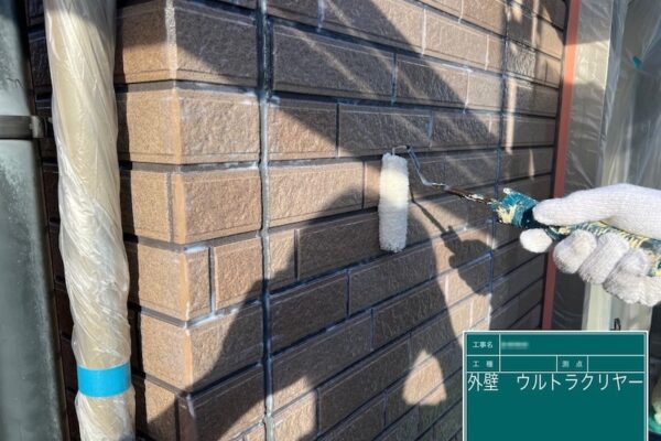 東京都葛飾区｜外壁のデザインを損なわないクリヤー仕上げ ウルトラクリヤー塗布