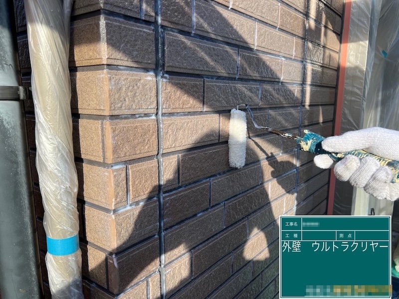 東京都葛飾区｜外壁のデザインを損なわないクリヤー仕上げ ウルトラクリヤー塗布